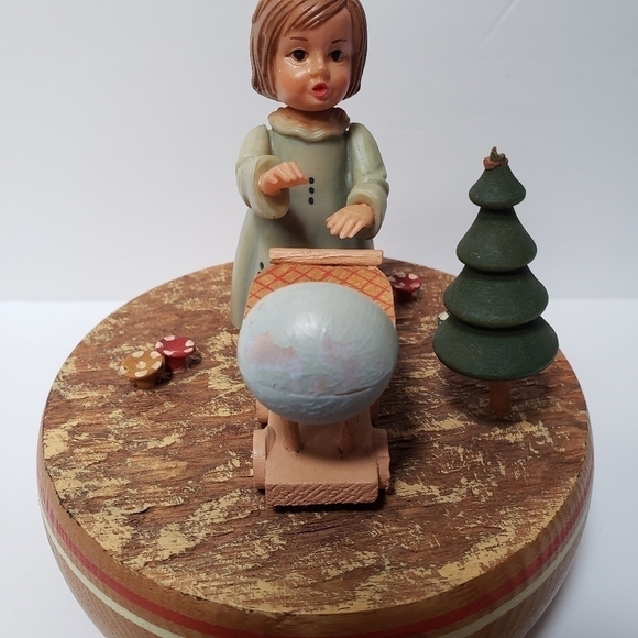 Reuge Swiss Musical Movement Music Box Brahms Lullaby Girl Baby Tree Mushroom 🍄 - Picture 4 of 9